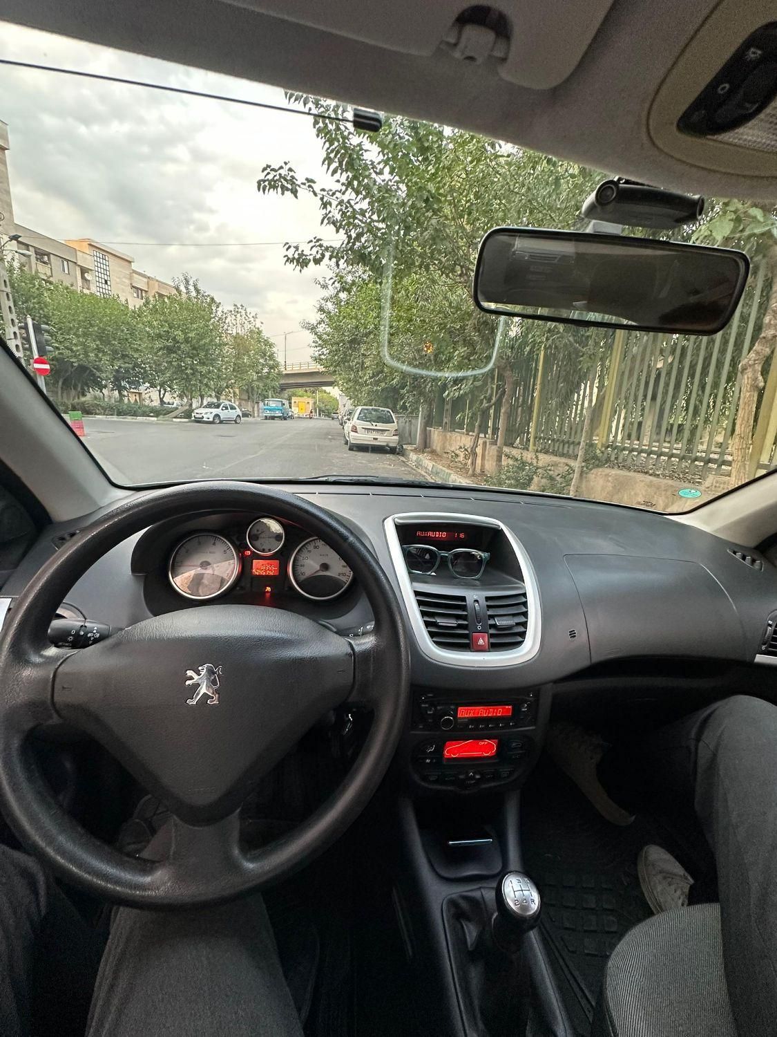 پژو 207 دنده‌ای فرمان هیدرولیک - 1390