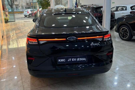 کی ام سی EJ7 142 کیلووات - 2024