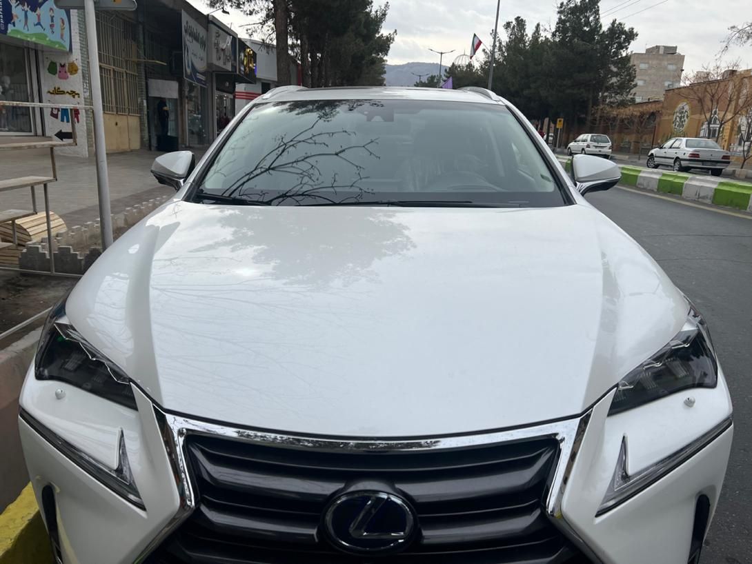 لکسوس NX هیبرید 300H - 2017