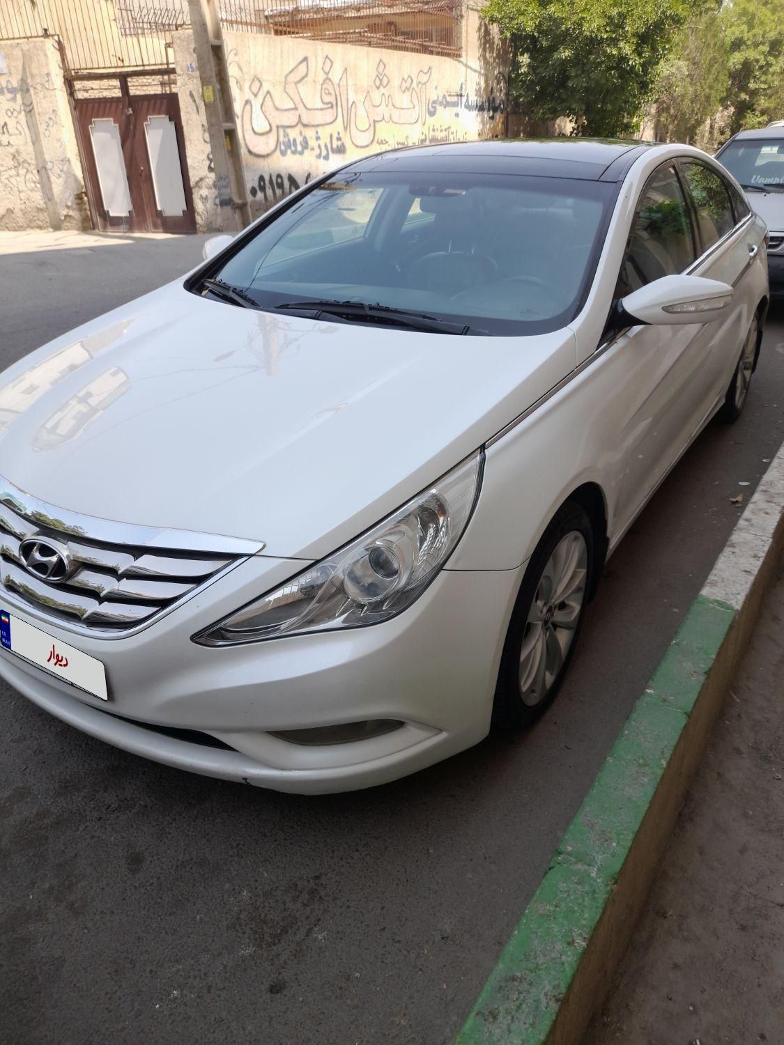 هیوندای سوناتا فول YF - 2013