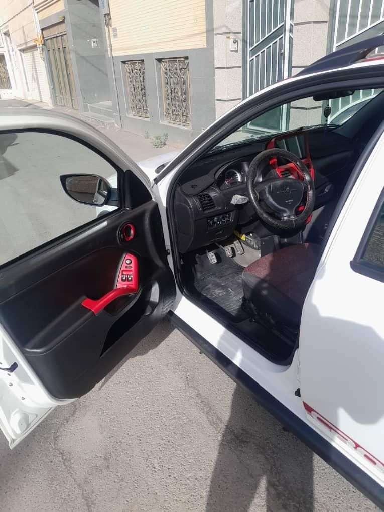 خودرو کوییک، R آگهی ann_18606291