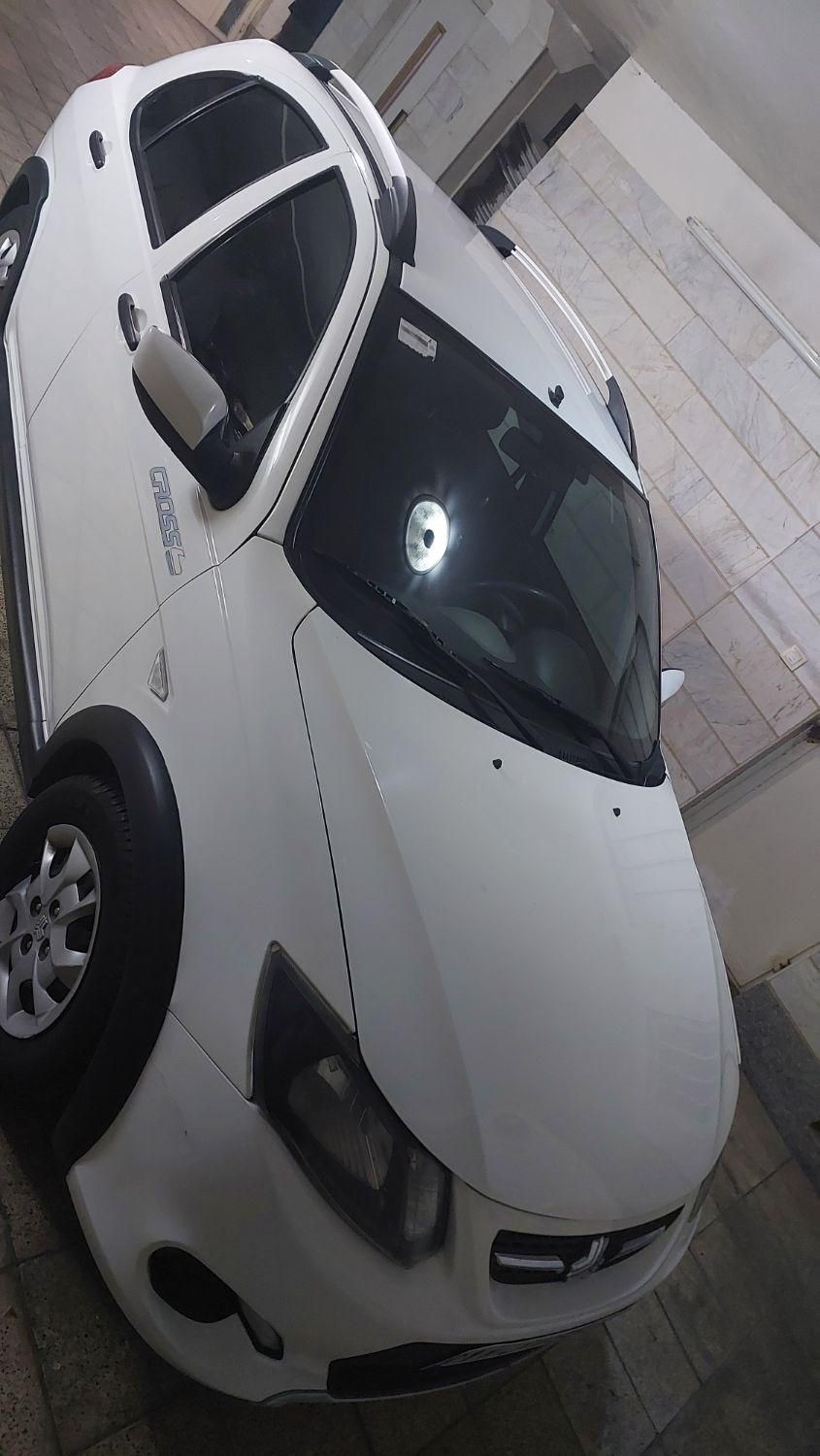 خودرو کوییک، معمولی آگهی ann_18606294
