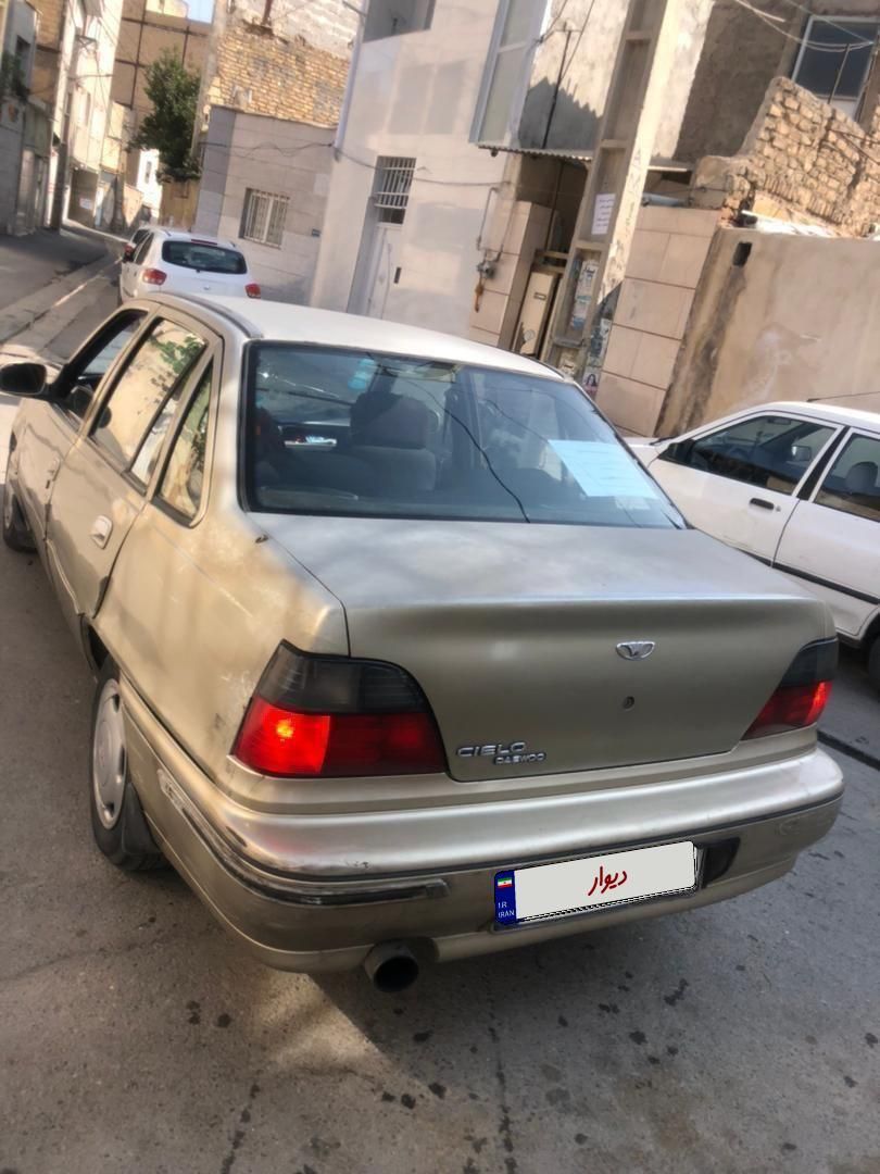 دوو سیلو سدان - 2000