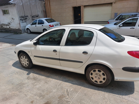 پژو ۲۰۶ صندوق دار v8 - 1396