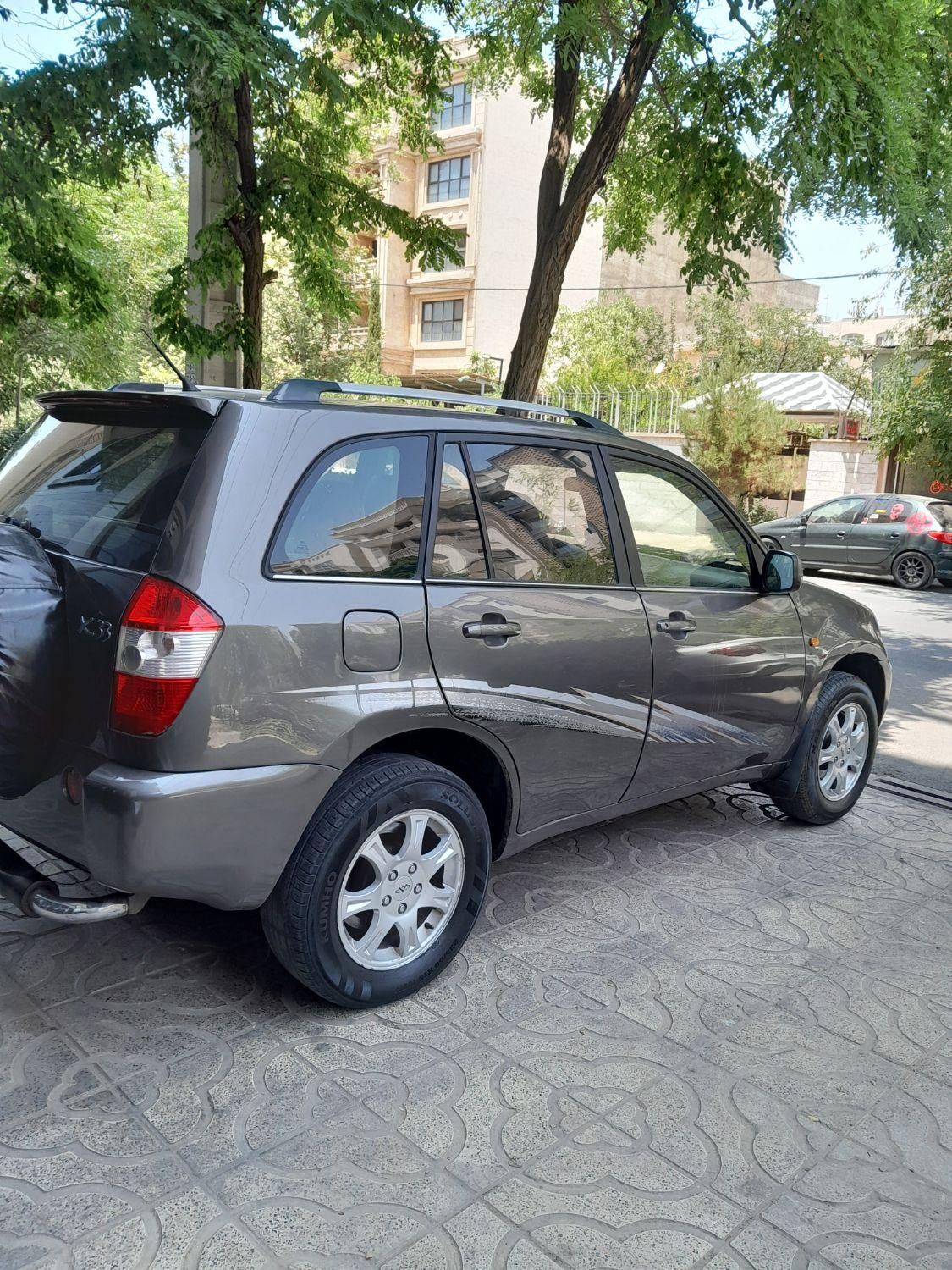 ام وی ام X33 دنده‌ای ساده - 2013