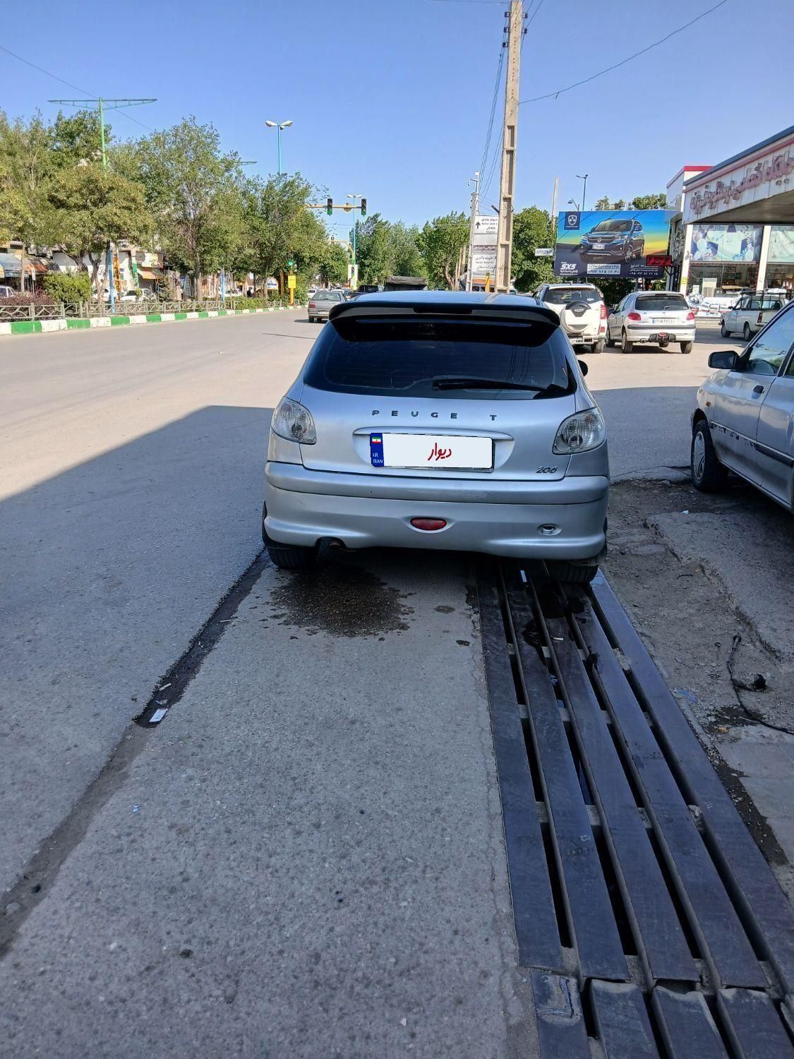 پژو 206 تیپ 3 - 1385