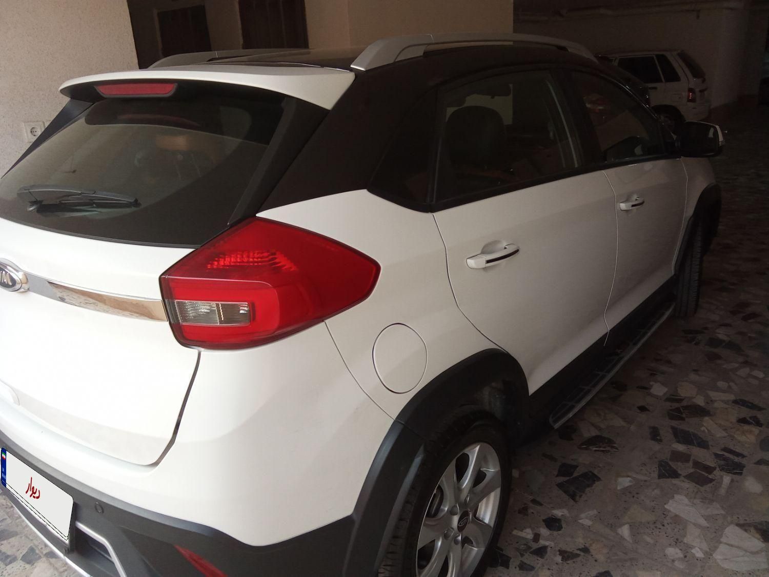 خودرو ام وی ام، X22 آگهی ann_18607016