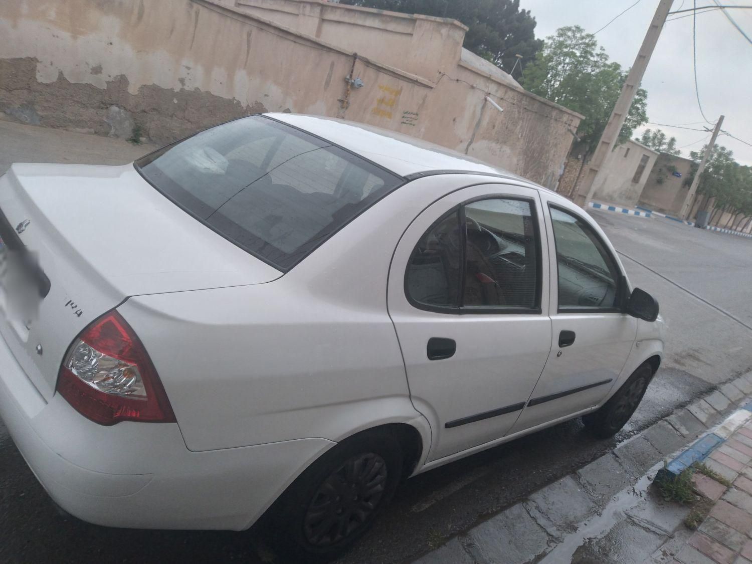 تیبا صندوق دار SX - 1400
