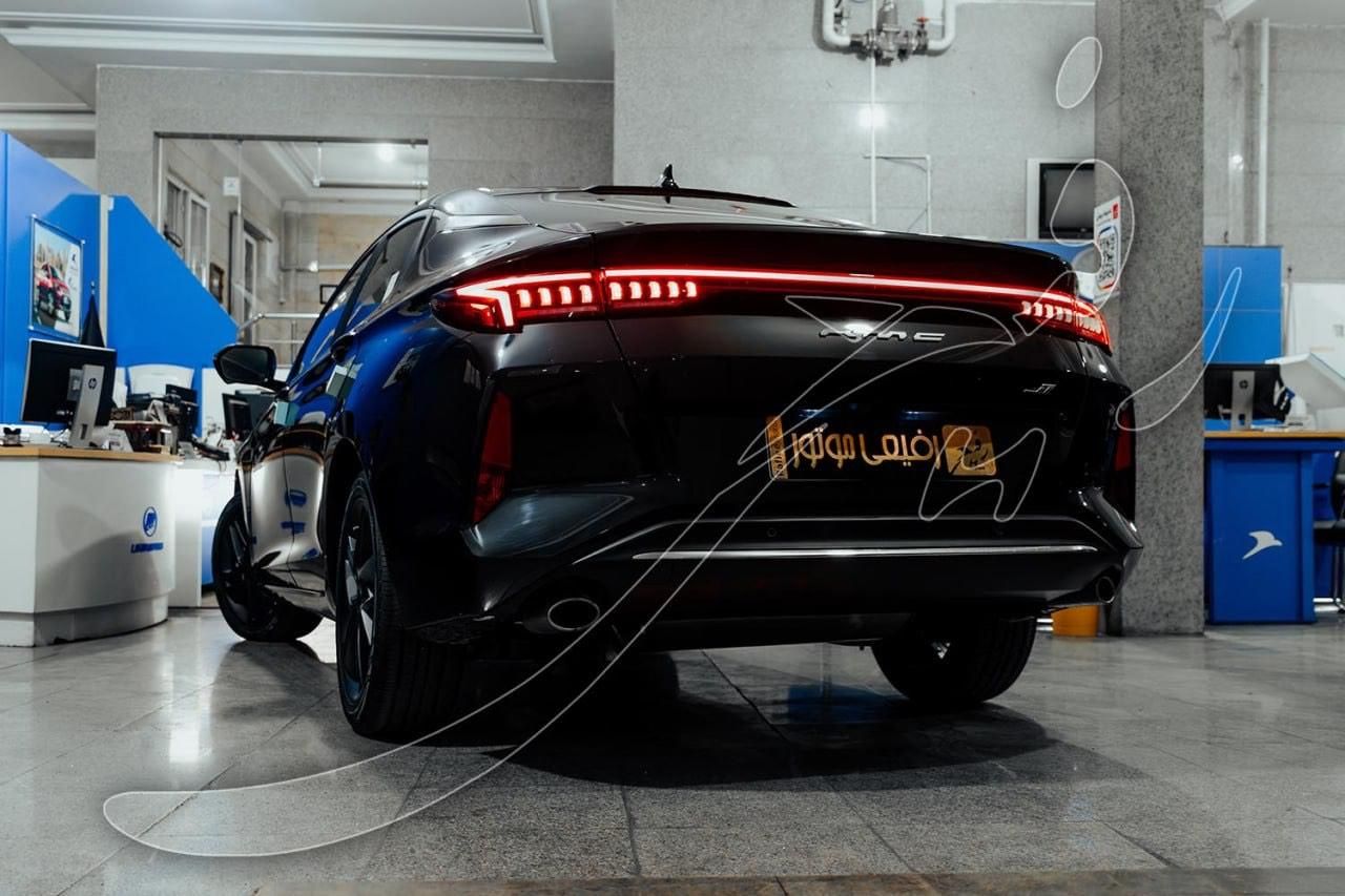 کی ام سی J7 اتوماتیک - 2025