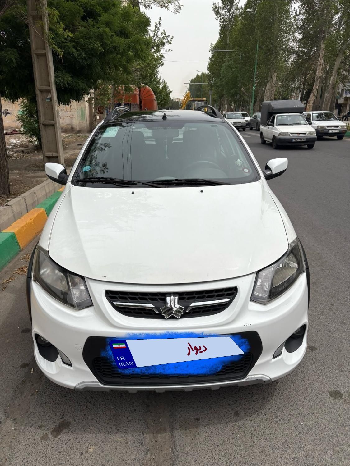 خودرو کوییک، R آگهی ann_18607345