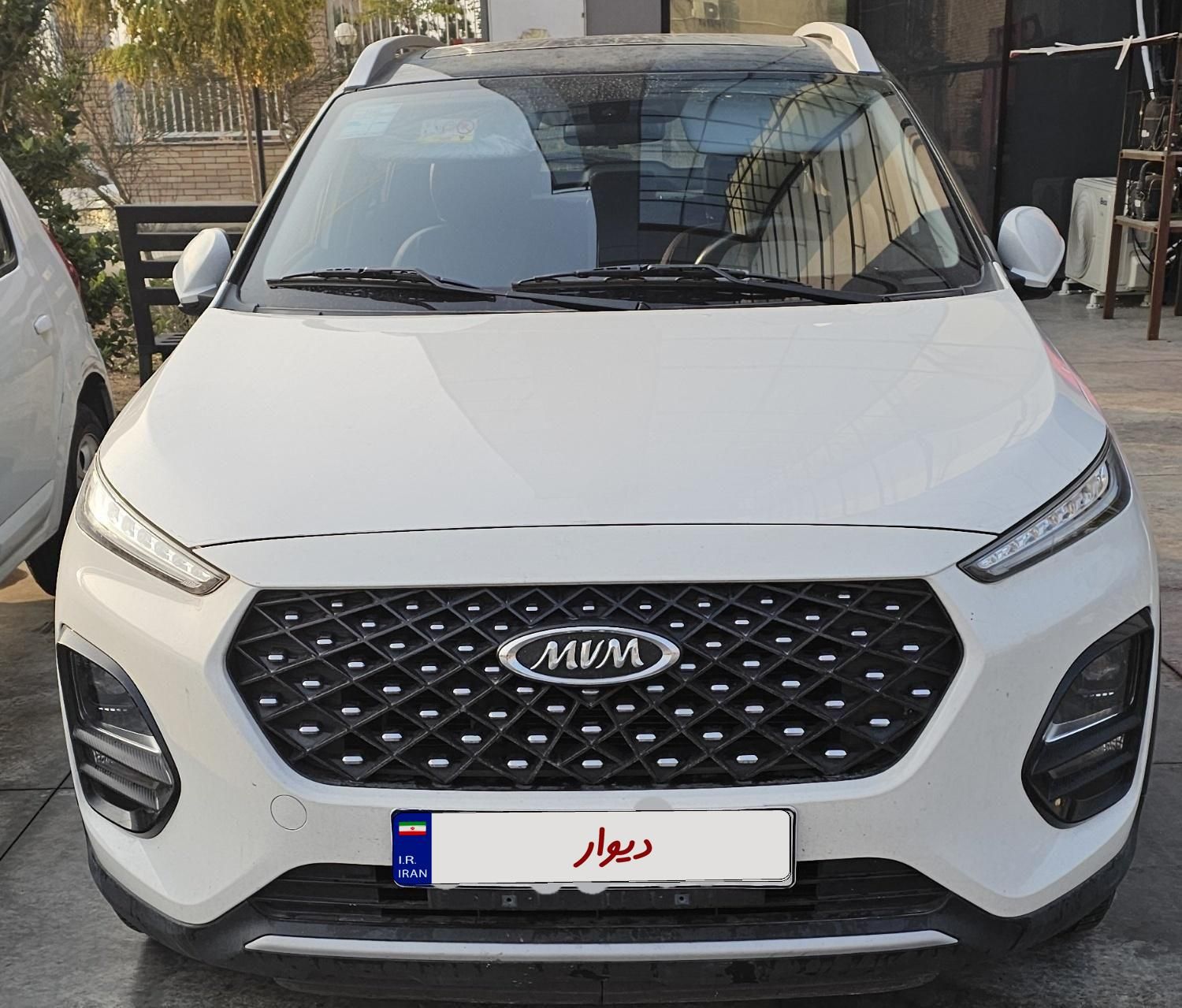 ام وی ام X22 پرو اتوماتیک IE - 2022