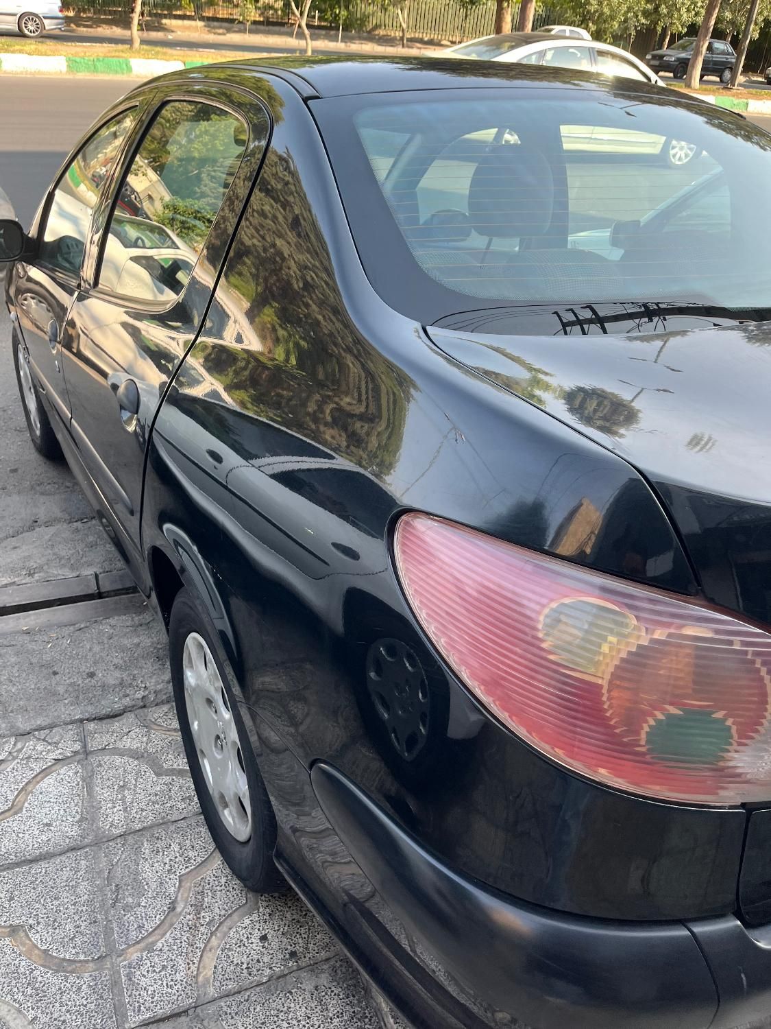 پژو ۲۰۶ صندوق دار v8 - 1396