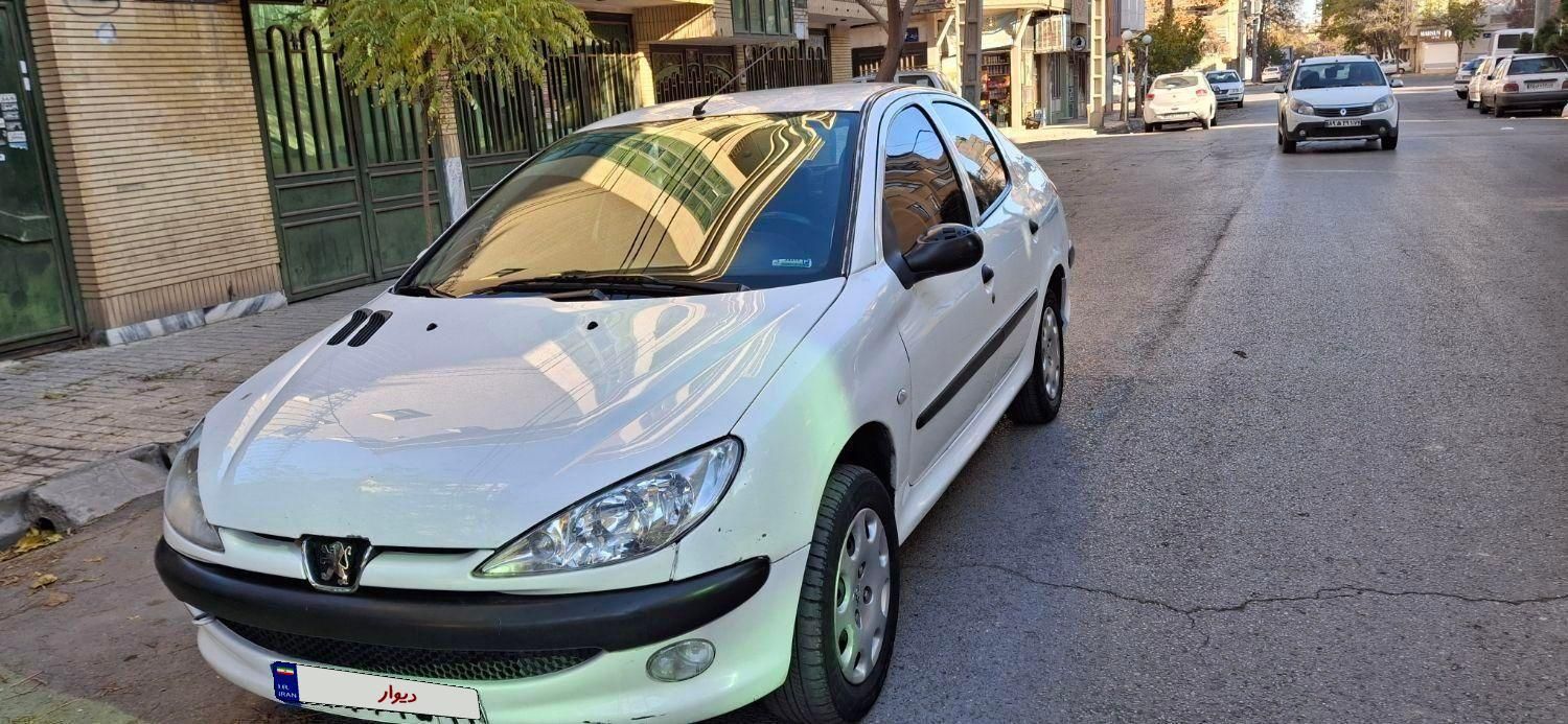 پژو ۲۰۶ صندوق دار v8 - 1390