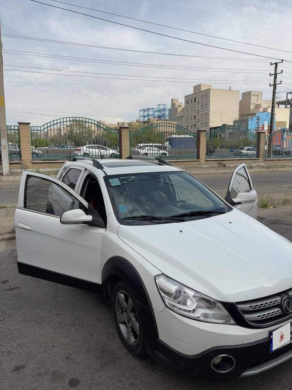 خودرو دانگ فنگ، H30 کراس آگهی ann_18607785