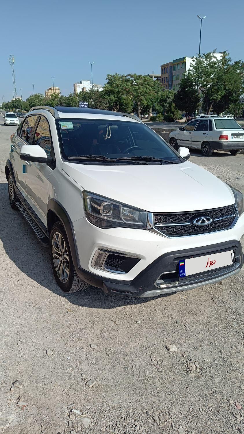 خودرو ام وی ام، X22 آگهی ann_18607804