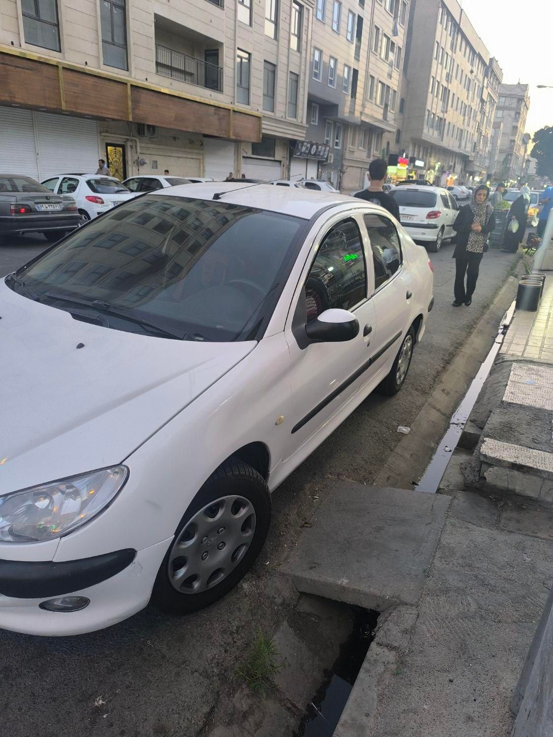 پژو ۲۰۶ صندوق دار v20 - 1390