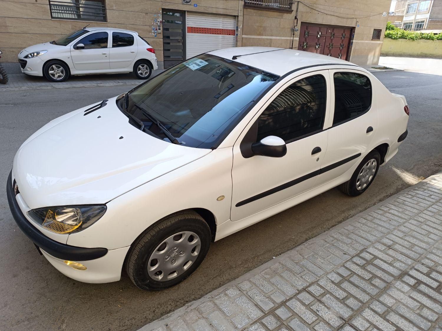پژو ۲۰۶ صندوق دار v8 - 1393