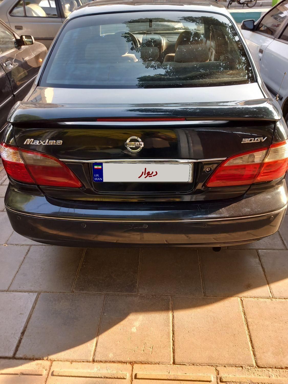 نیسان ماکسیما دنده‌ای - 2003