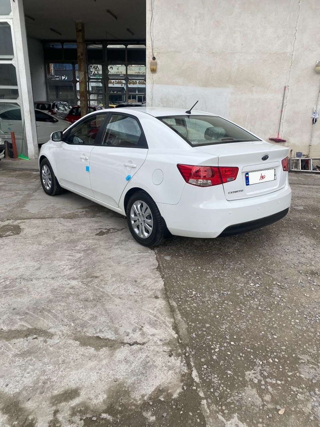 خودرو کیا، سراتو مونتاژ آگهی ann_18608982