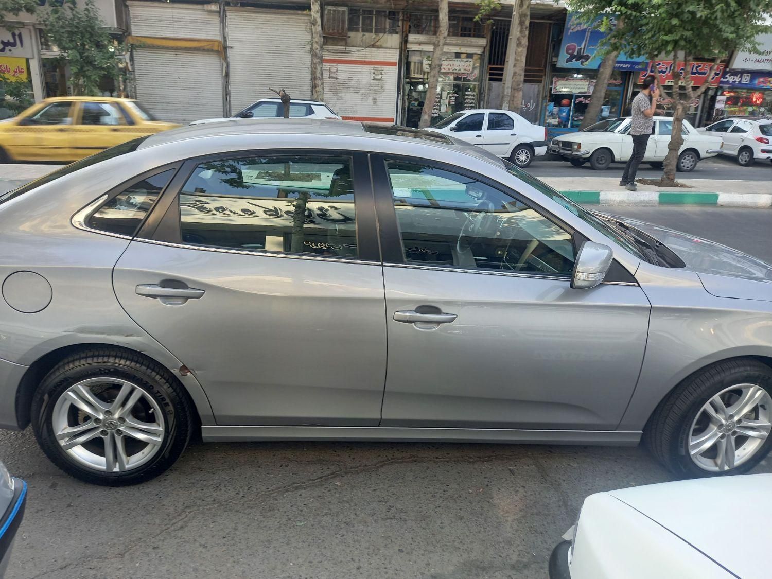 بسترن B30 اتوماتیک - 2018