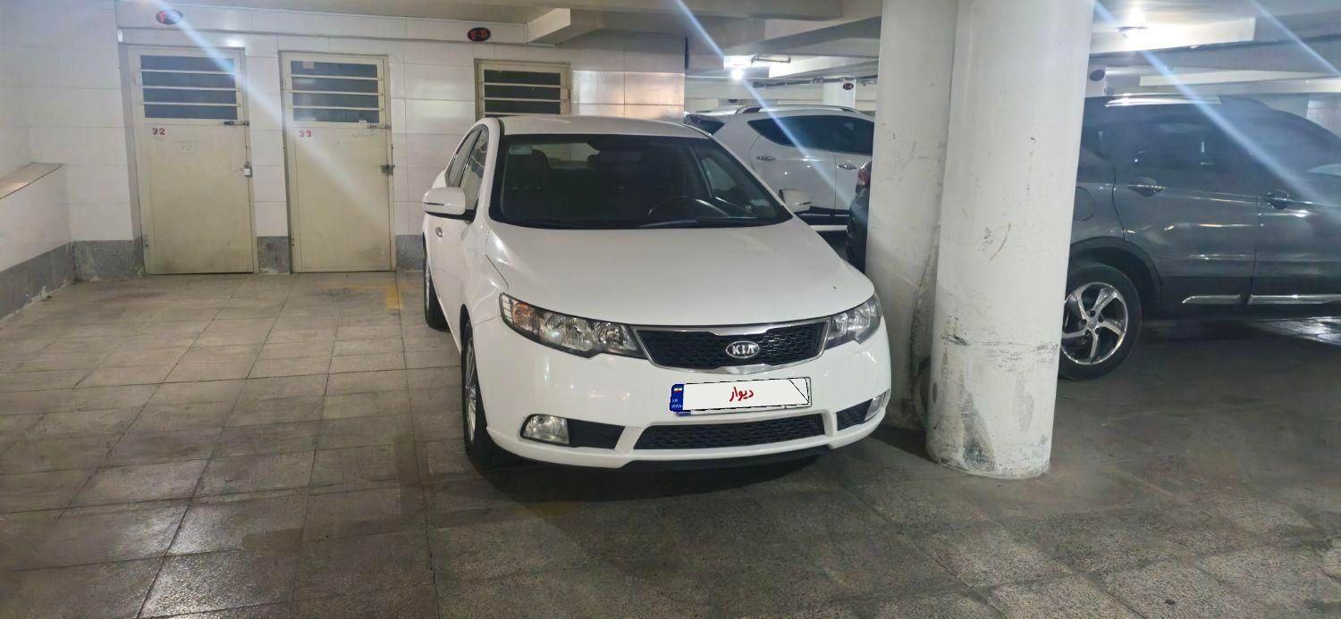 کیا سراتو 2.0 لیتر اتوماتیک GT لاین - 2017