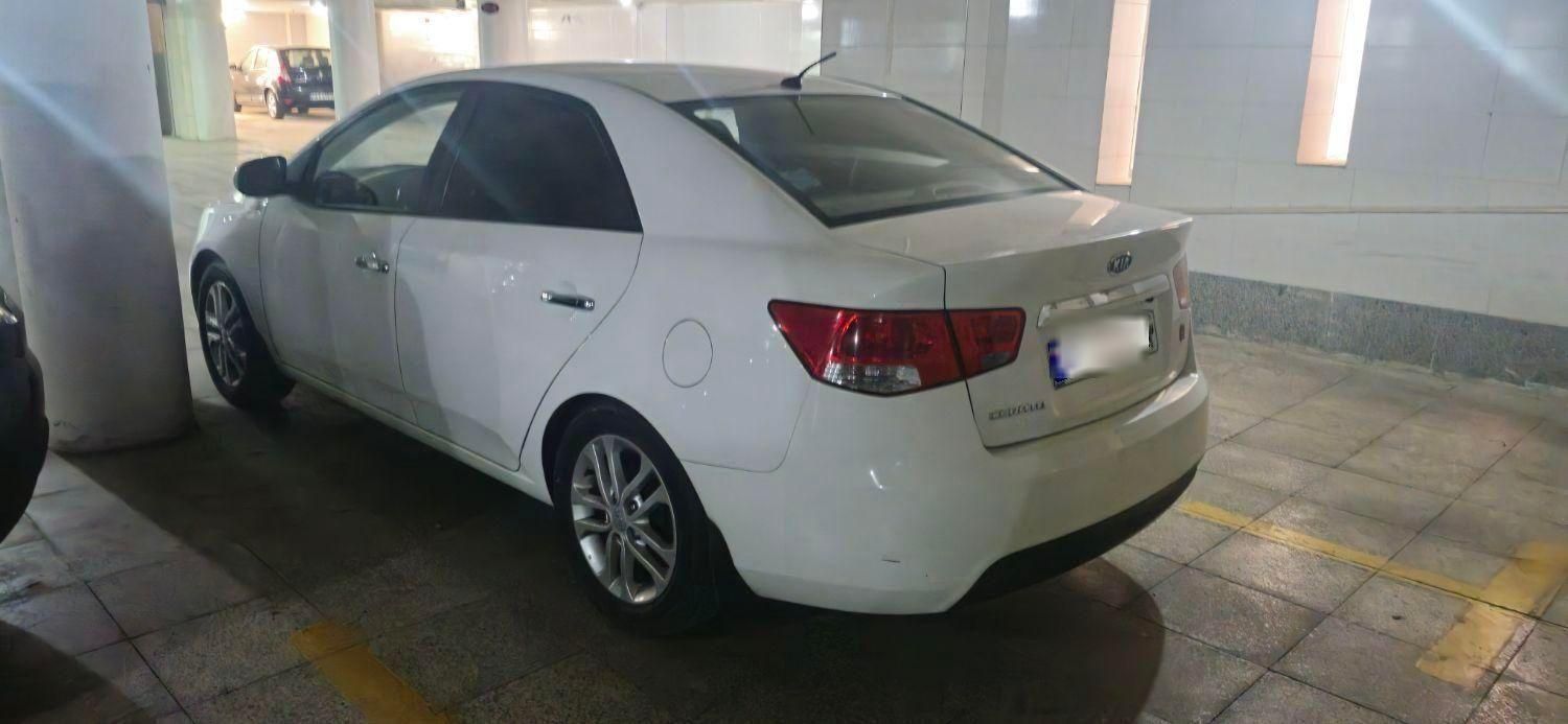 کیا سراتو 2.0 لیتر اتوماتیک GT لاین - 2017
