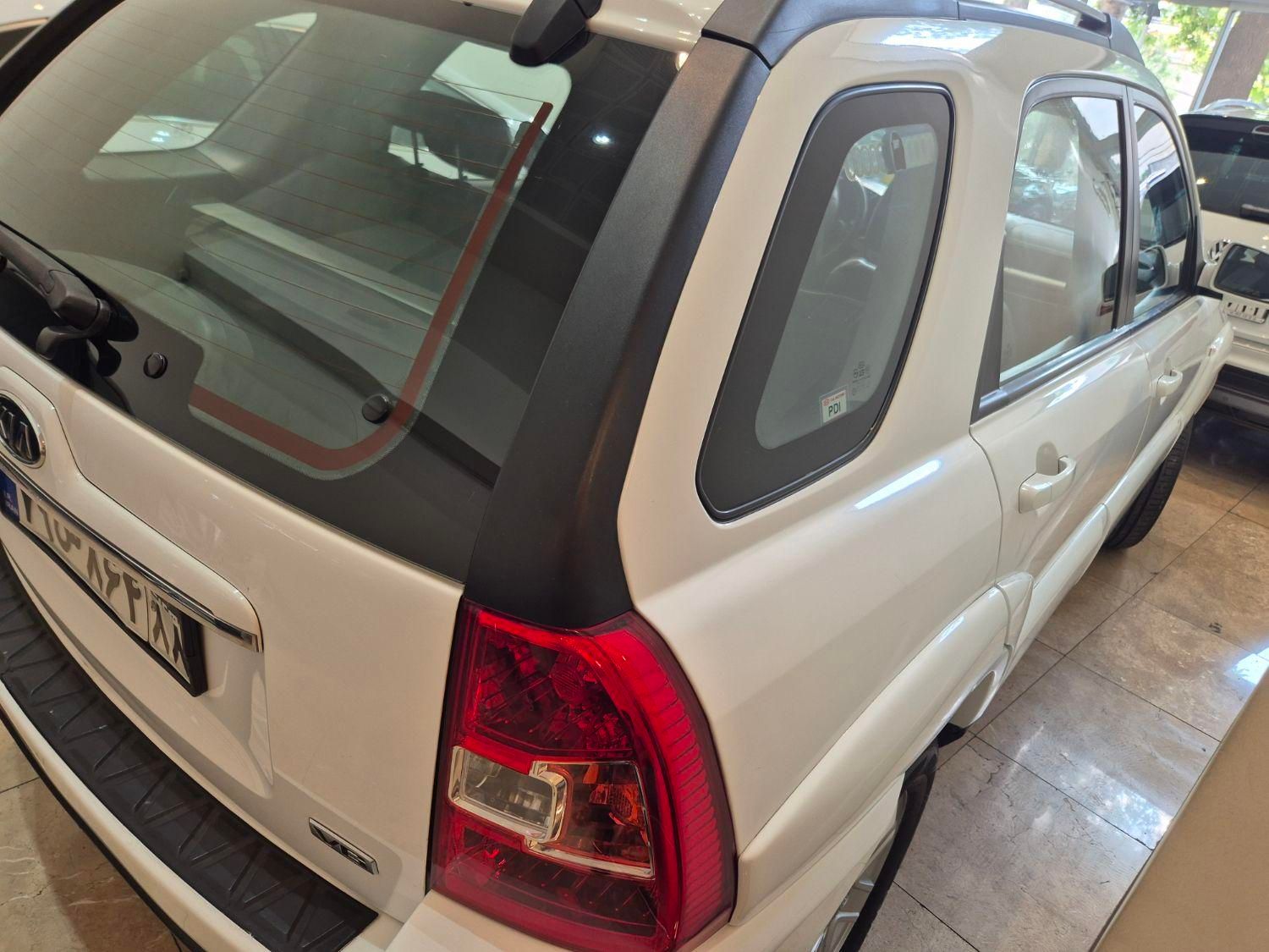 کیا اسپورتیج 6 سیلندر 2700cc - 2010