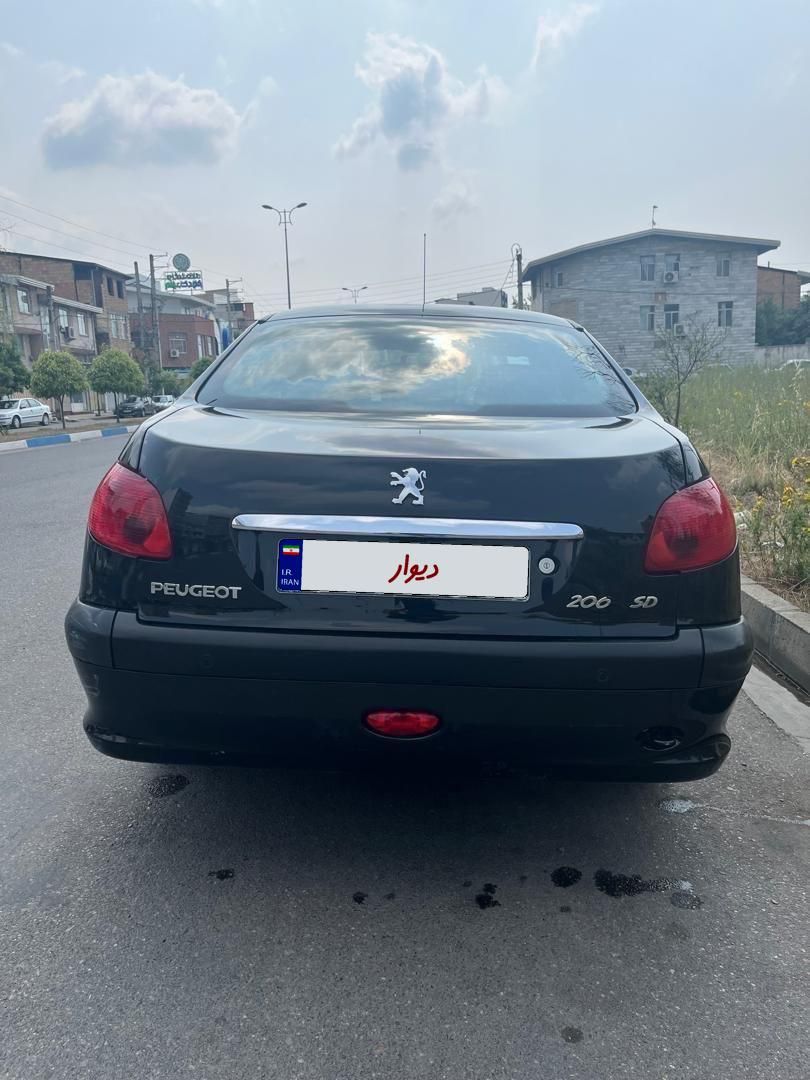 پژو ۲۰۶ صندوق دار v8 - 1395