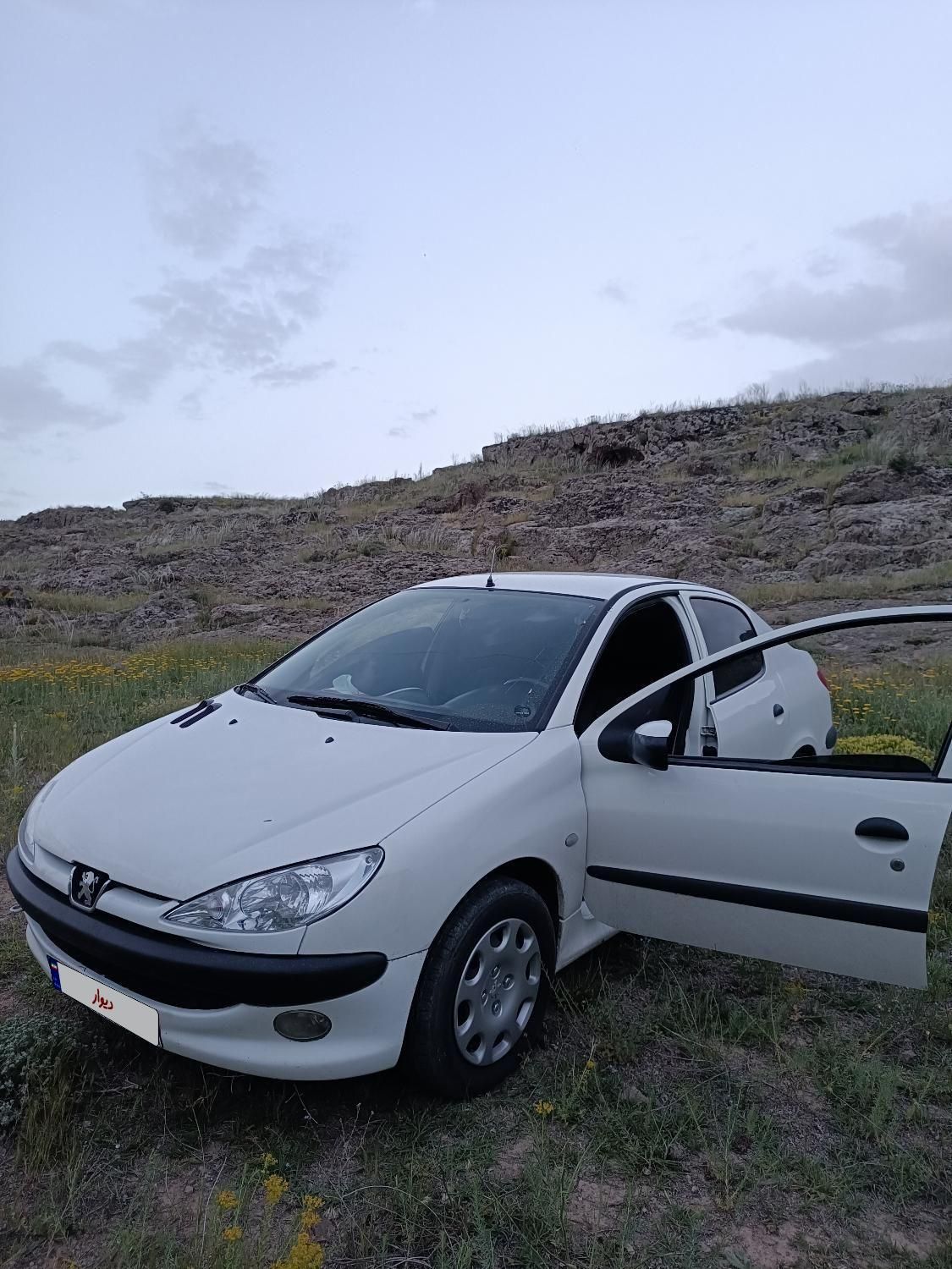 پژو ۲۰۶ صندوق دار v8 - 1393