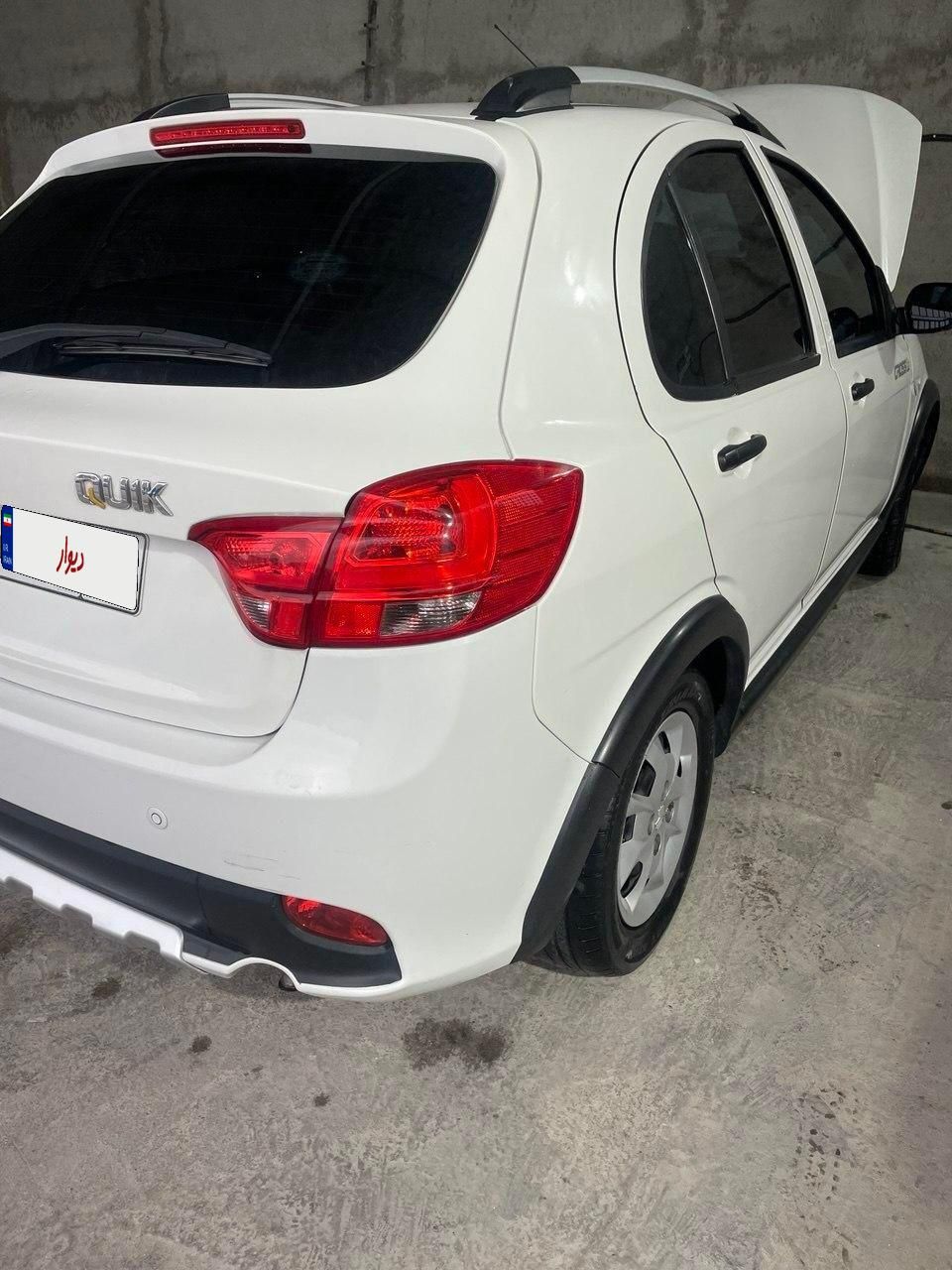 خودرو کوییک، معمولی آگهی ann_18609757