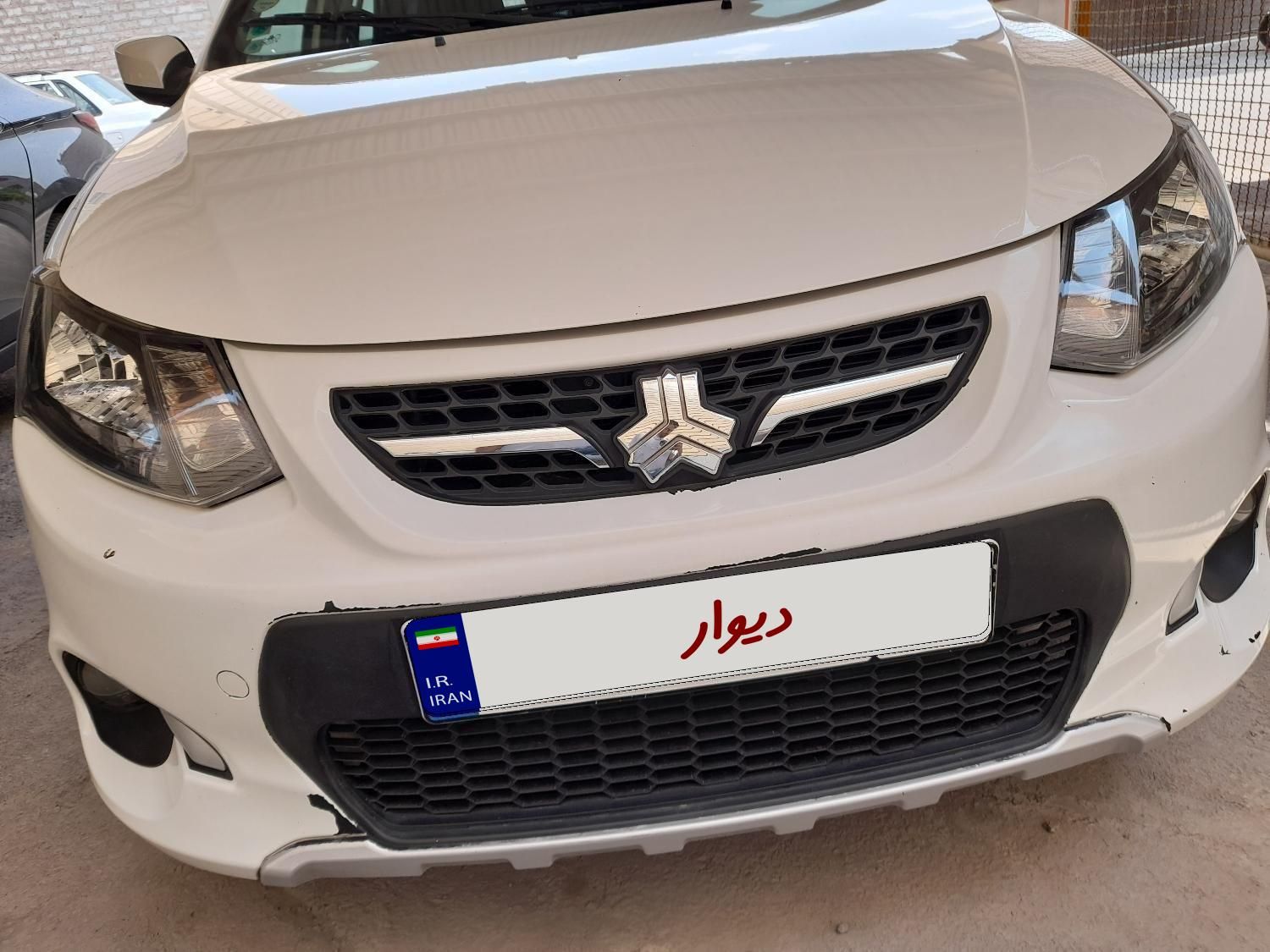 خودرو کوییک، R آگهی ann_18609937