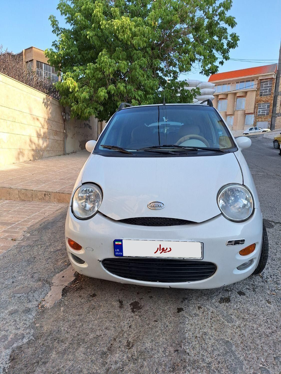 ام وی ام 110 چهار سیلندر دنده ای - 2012