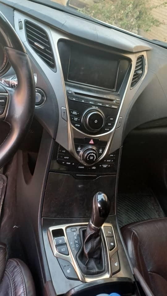 هیوندای آزرا (گرنجور) 3000cc - 2014