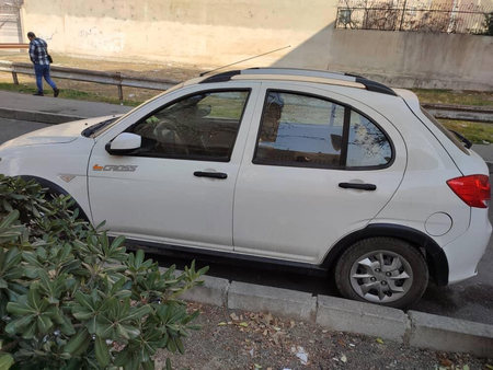 خودرو کوییک، معمولی آگهی ann_18610456