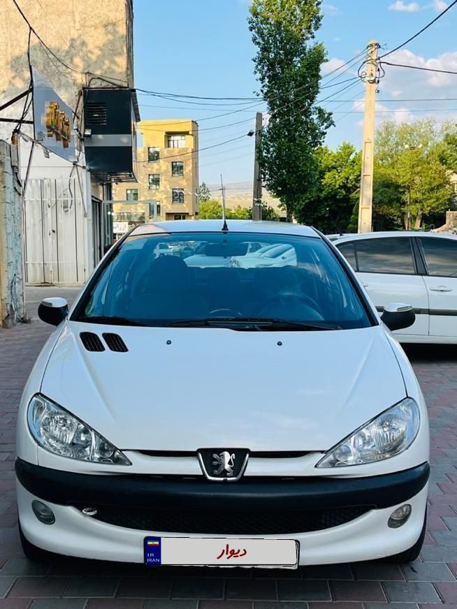 خودرو پژو، ۲۰۶ صندوق دار آگهی ann_18610585