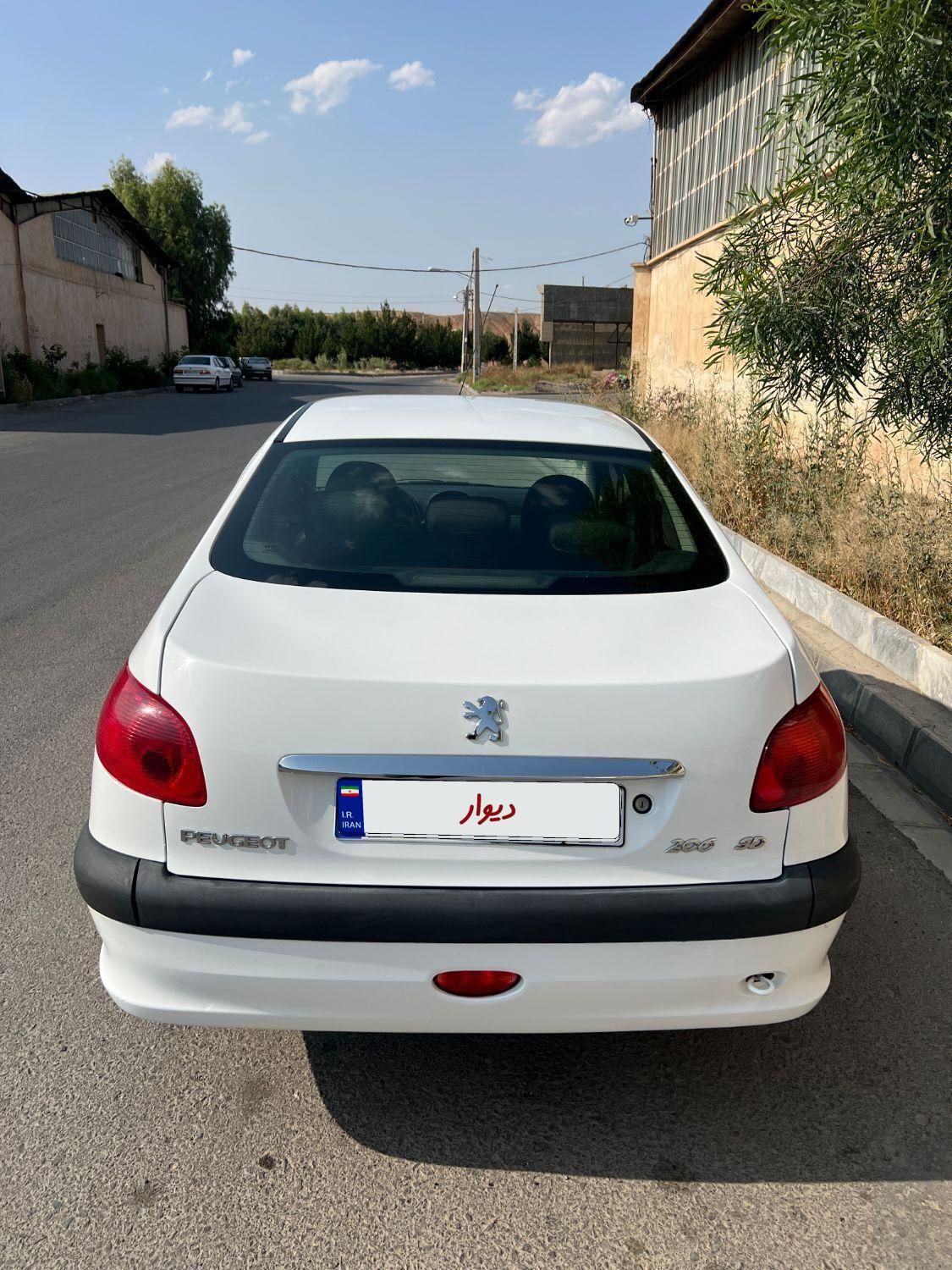 پژو ۲۰۶ صندوق دار v8 - 1399