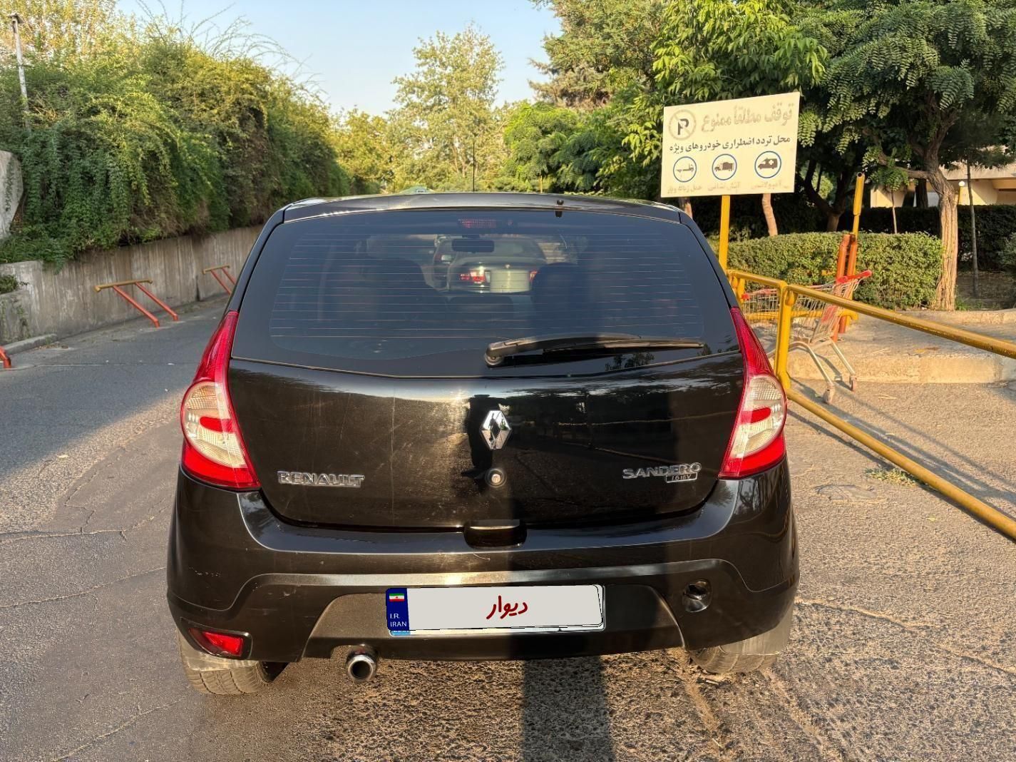 رنو ساندرو دنده ای - 1396