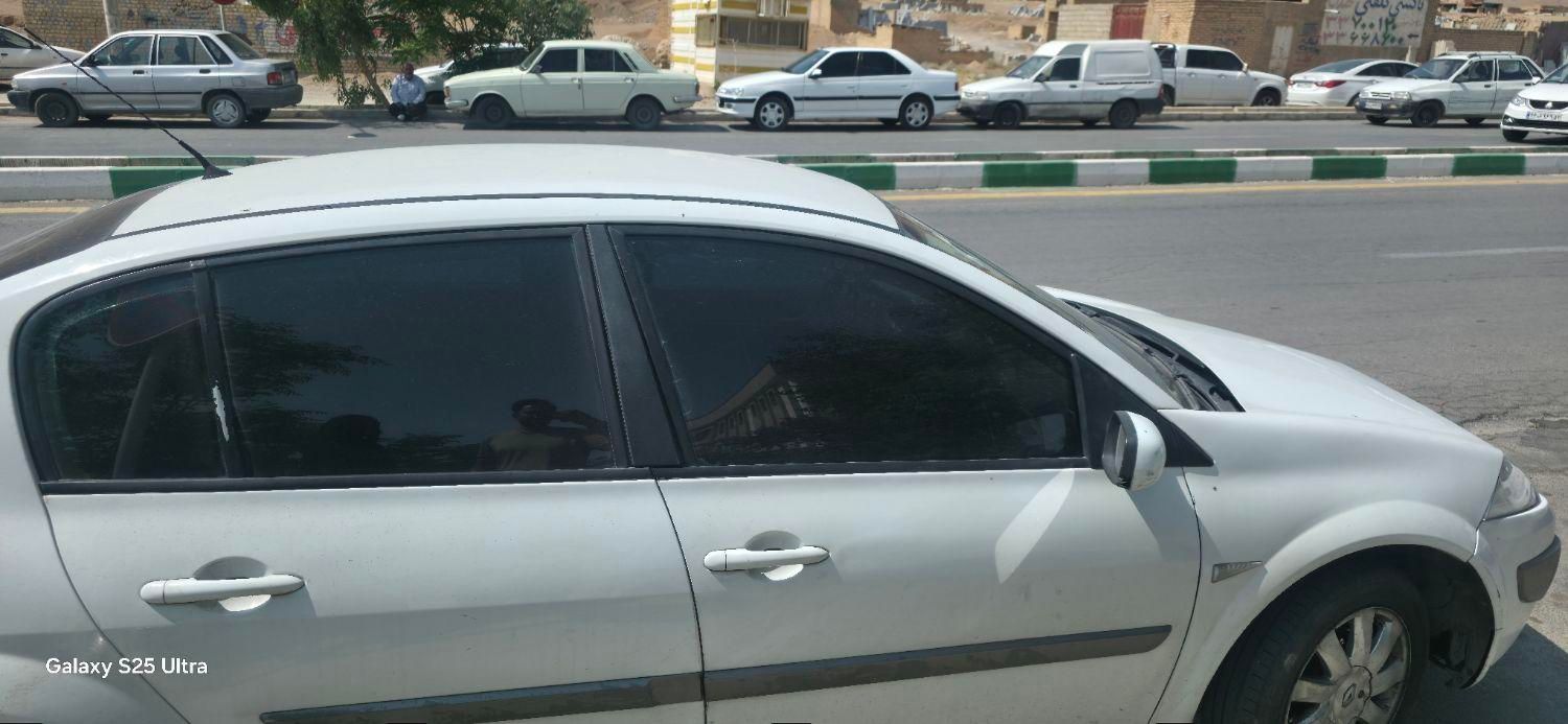 رنو مگان پارس خودرو 2000 - 2012
