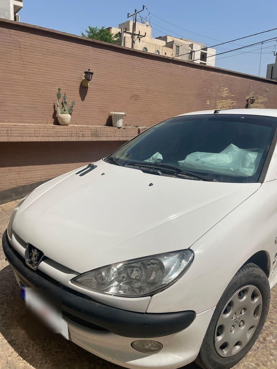 پژو ۲۰۶ صندوق دار v8 - 1396
