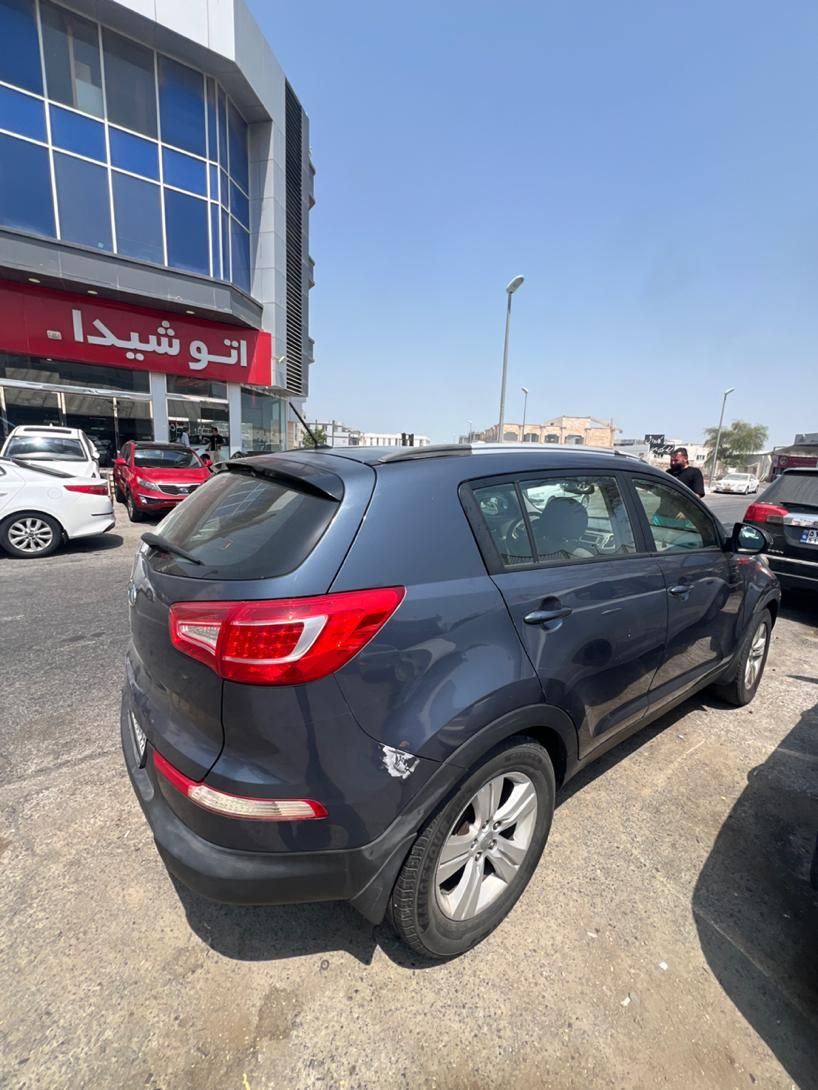 کیا اسپورتیج 6 سیلندر 2700cc - 2010