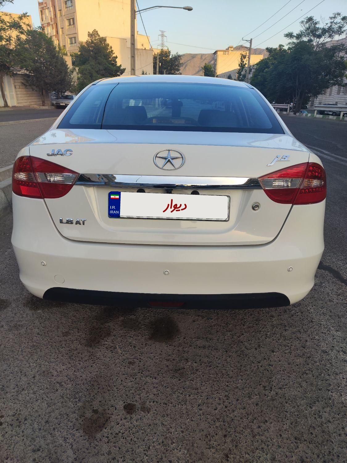 جک J5 اتوماتیک - 2015
