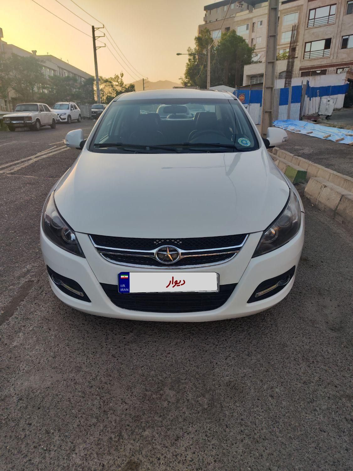 خودرو جک، J5 آگهی ann_18611210
