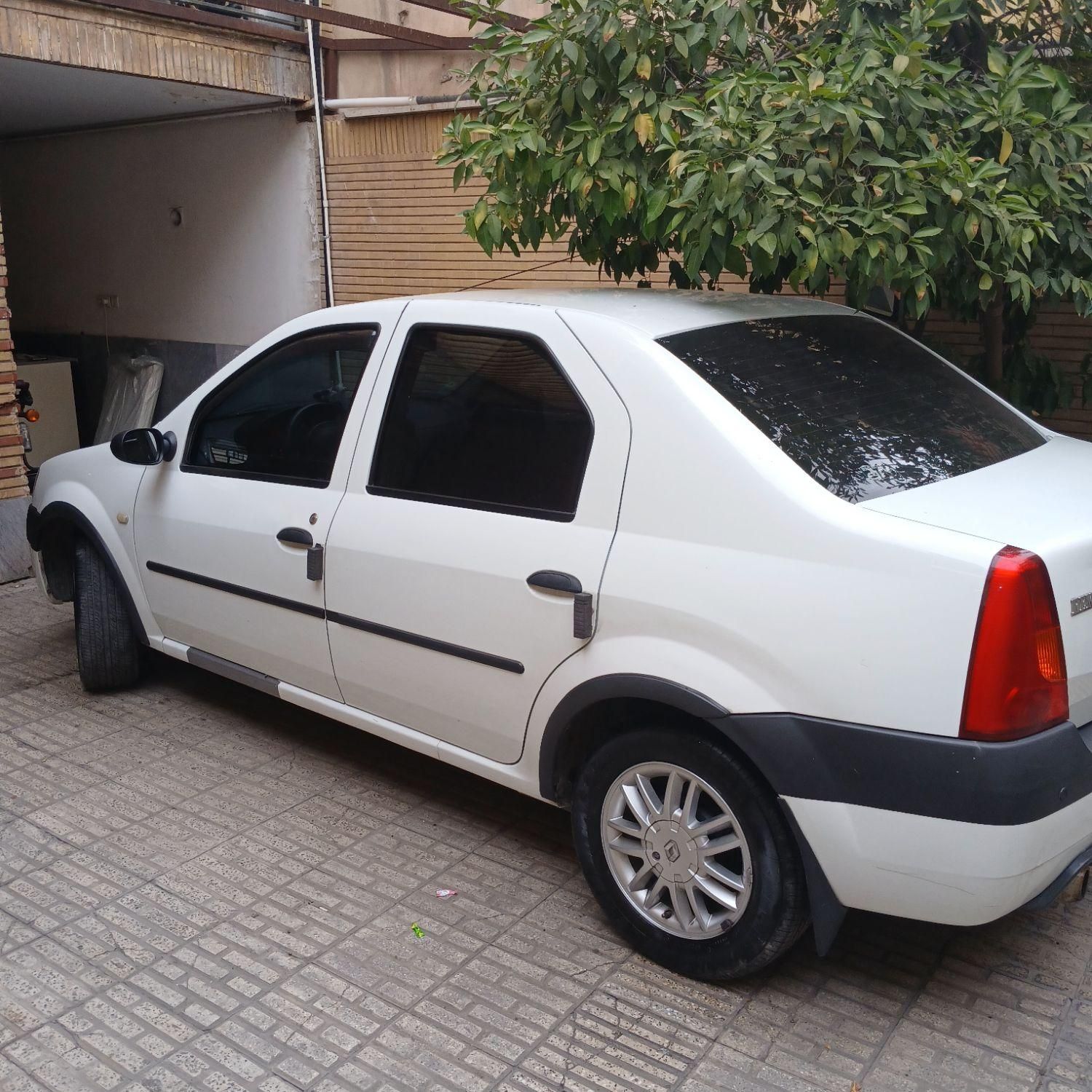 خودرو رنو، تندر 90 آگهی ann_18611228