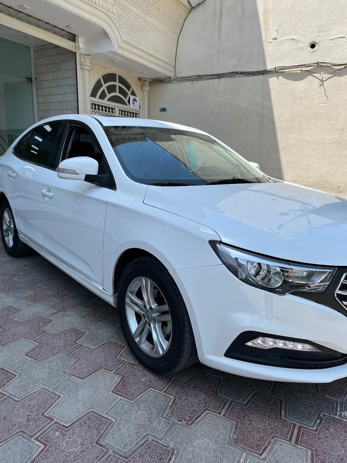 بسترن B30 اتوماتیک - 2018