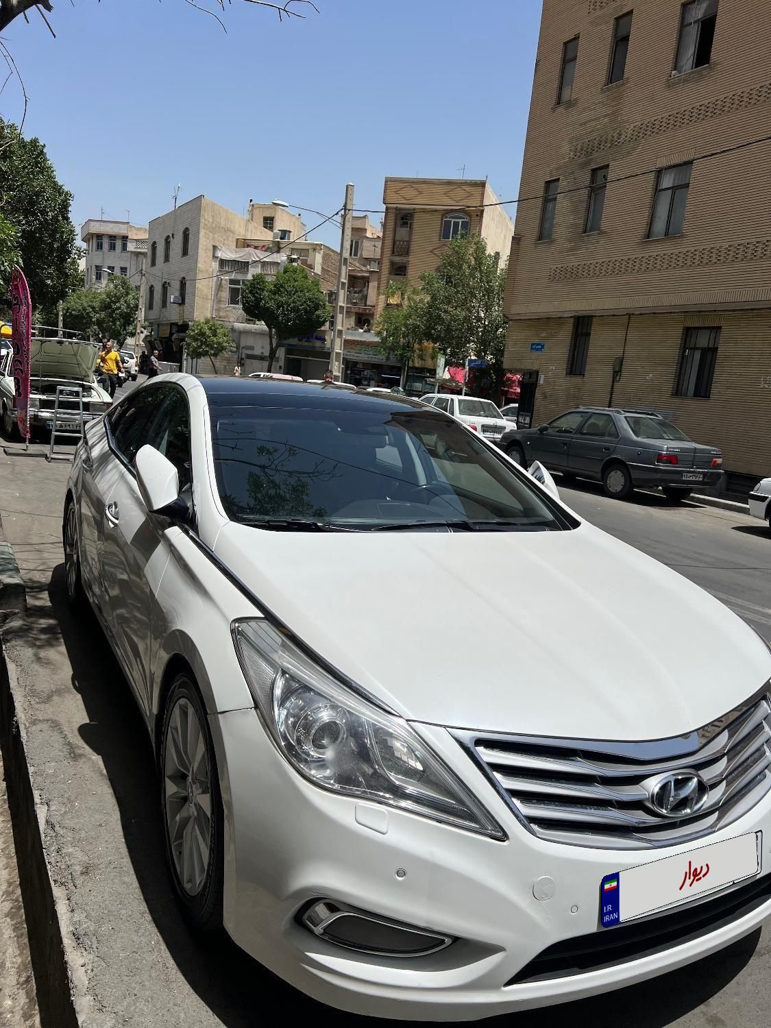 هیوندای آزرا (گرنجور) 3000cc - 2013