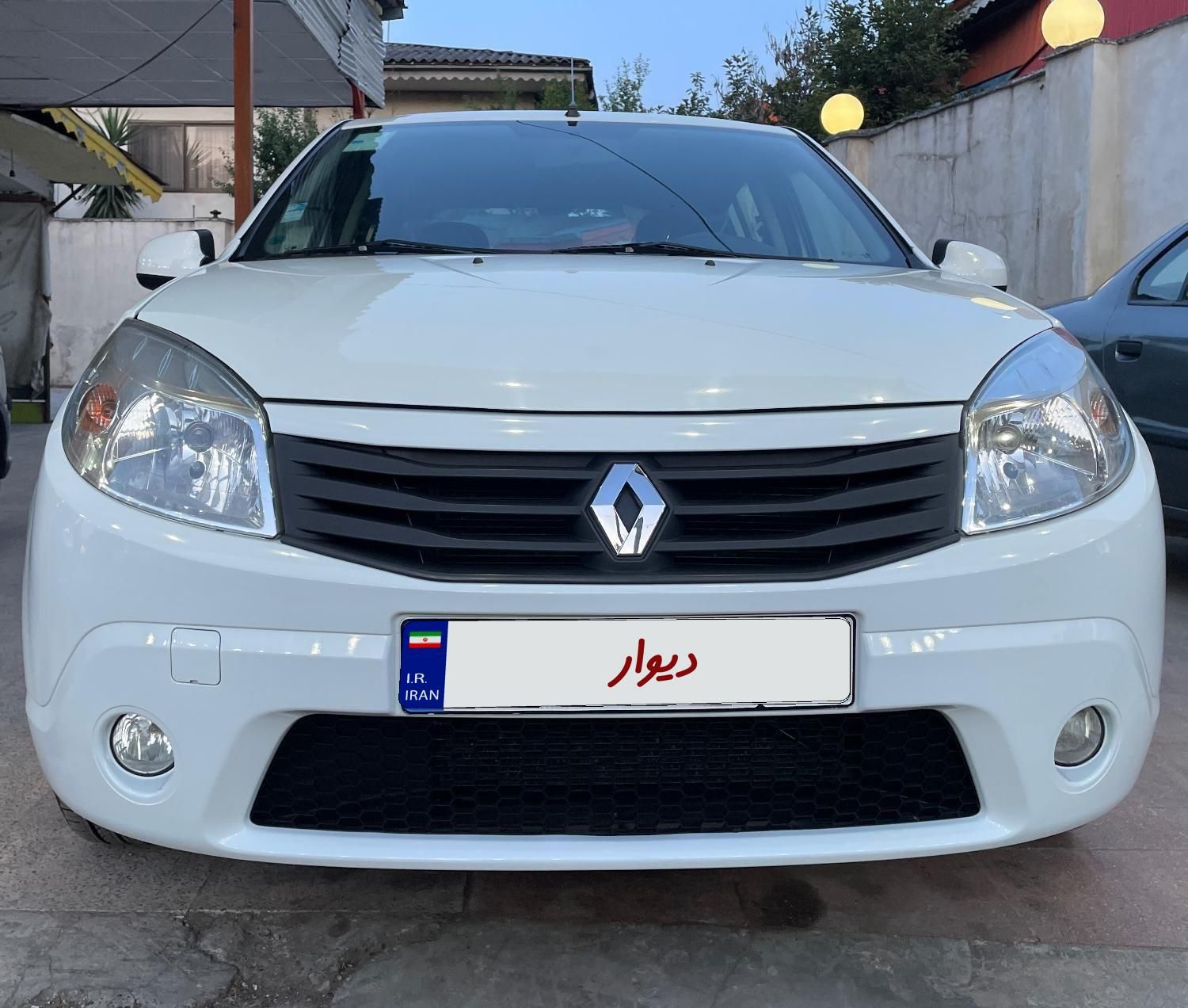 خودرو رنو، ساندرو آگهی ann_18612644
