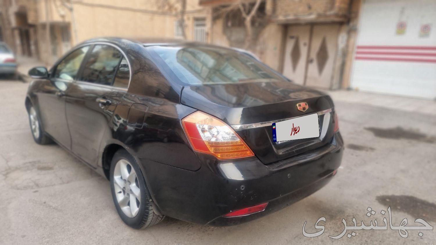 جیلی امگرند Rv 7 دنده‌ ای - 2013