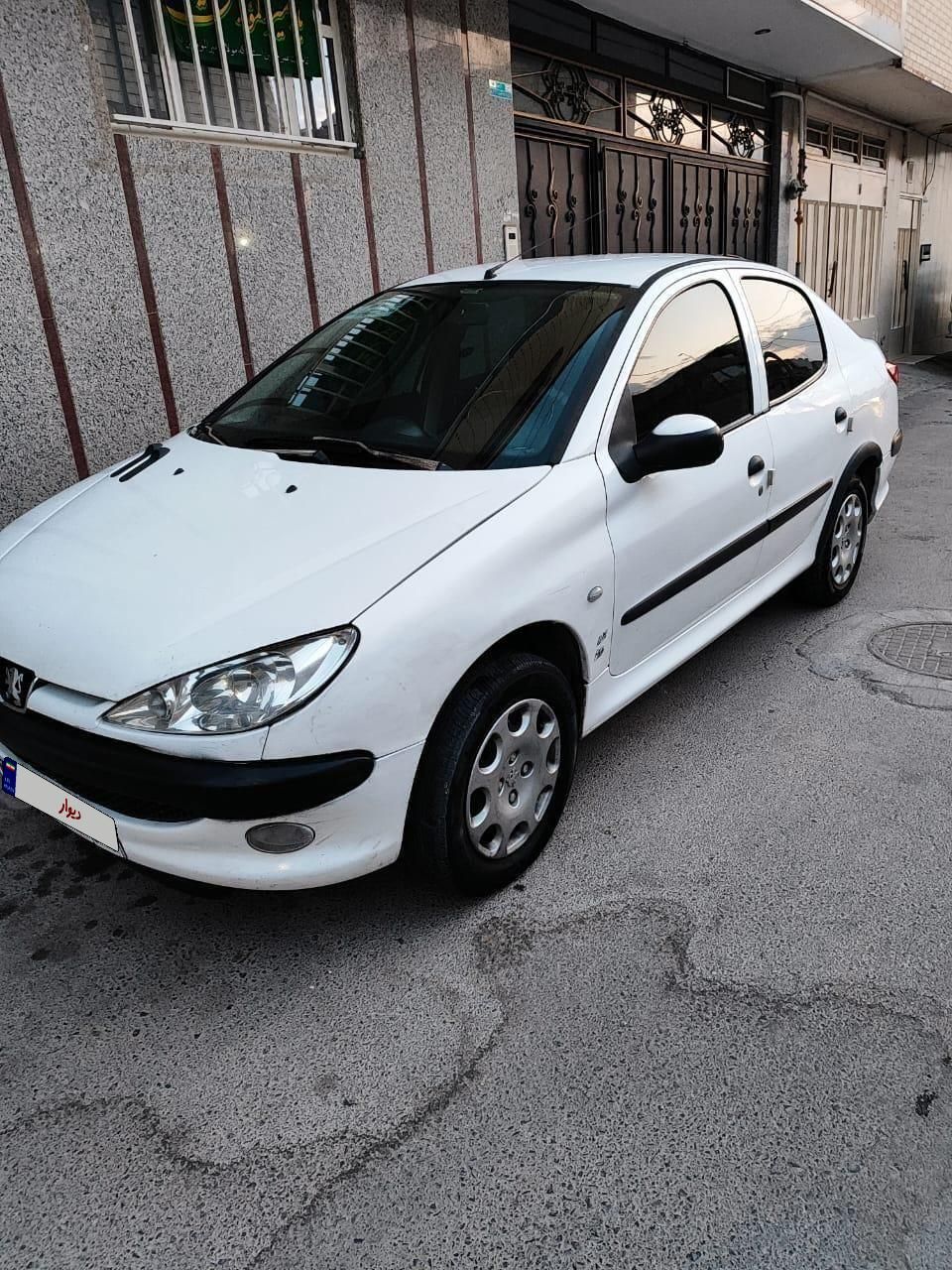 پژو ۲۰۶ صندوق دار v8 - 1392
