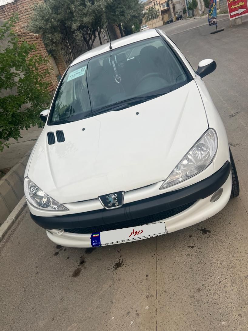 پژو ۲۰۶ صندوق دار v8 - 1389