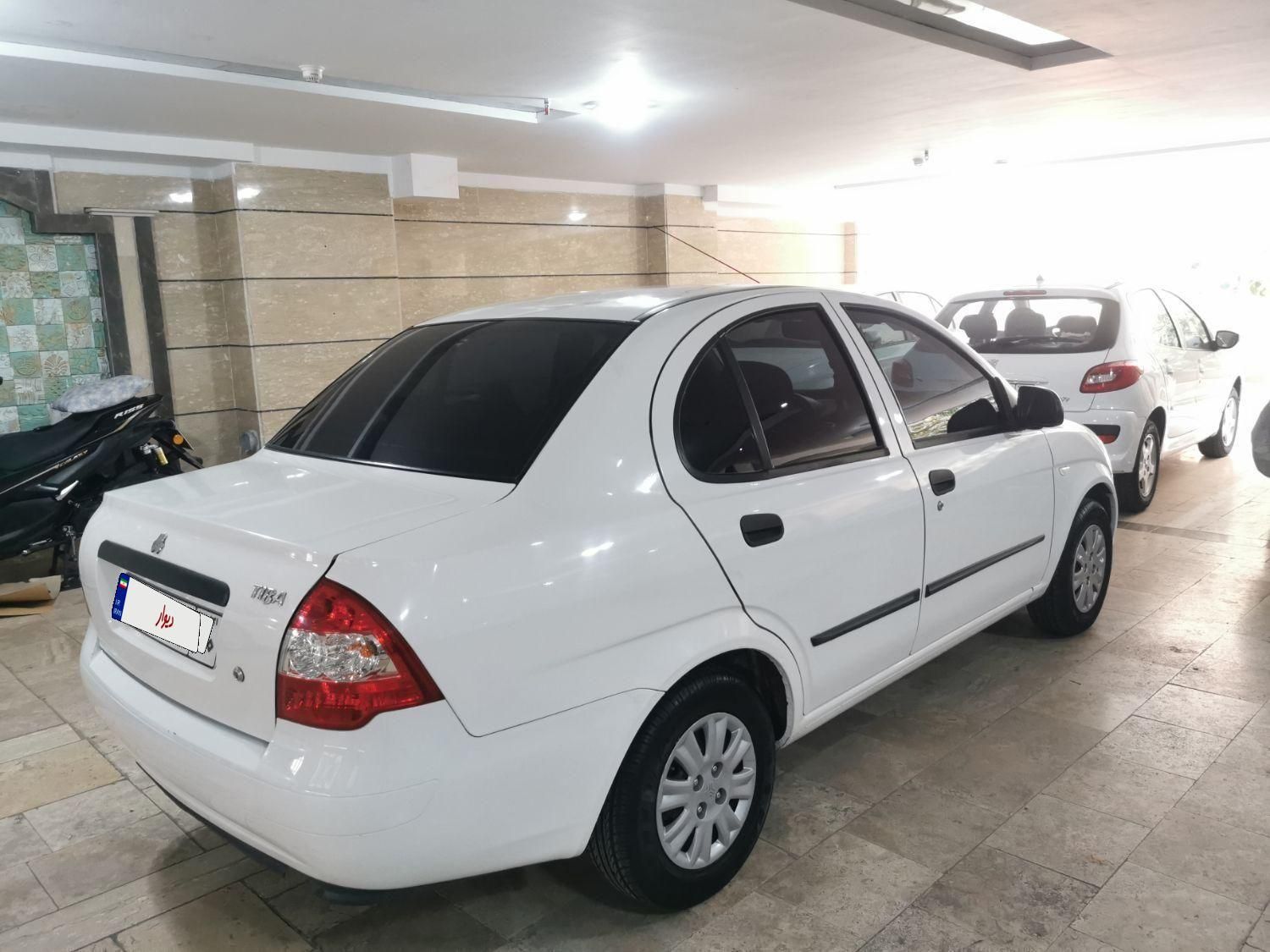 تیبا صندوق دار SX - 1400
